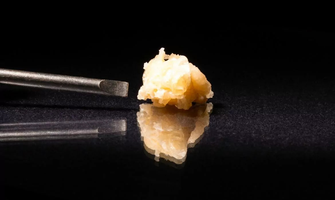CBD crumble and dab tool